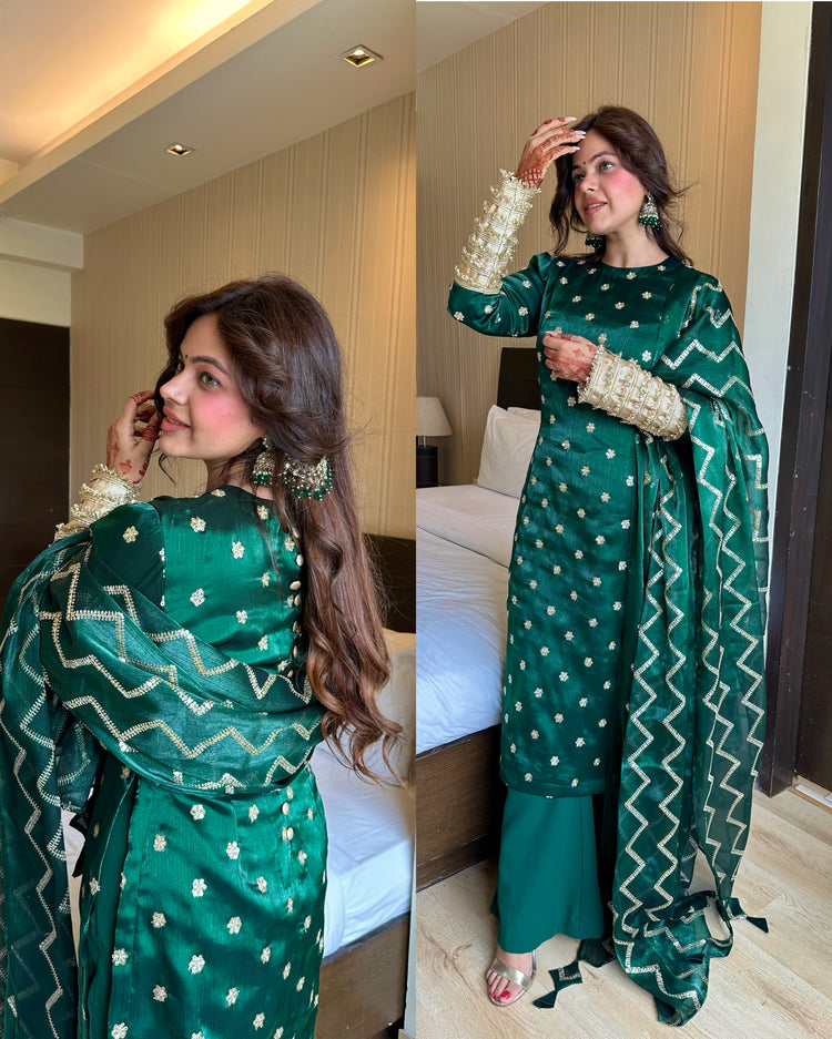 Bottle green embroidery straight festive suit