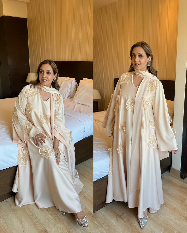 Cream 3d flower easy fit gown