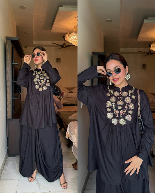 Black embroidered cotton rayon set