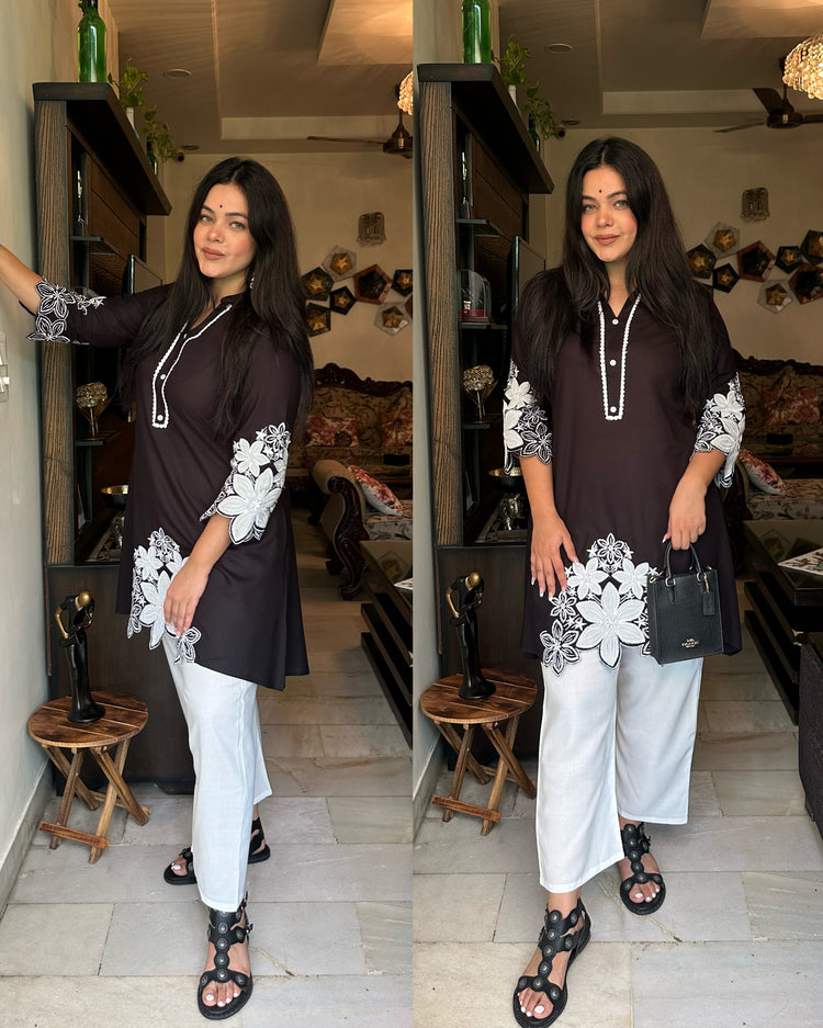 Black white embroidered set