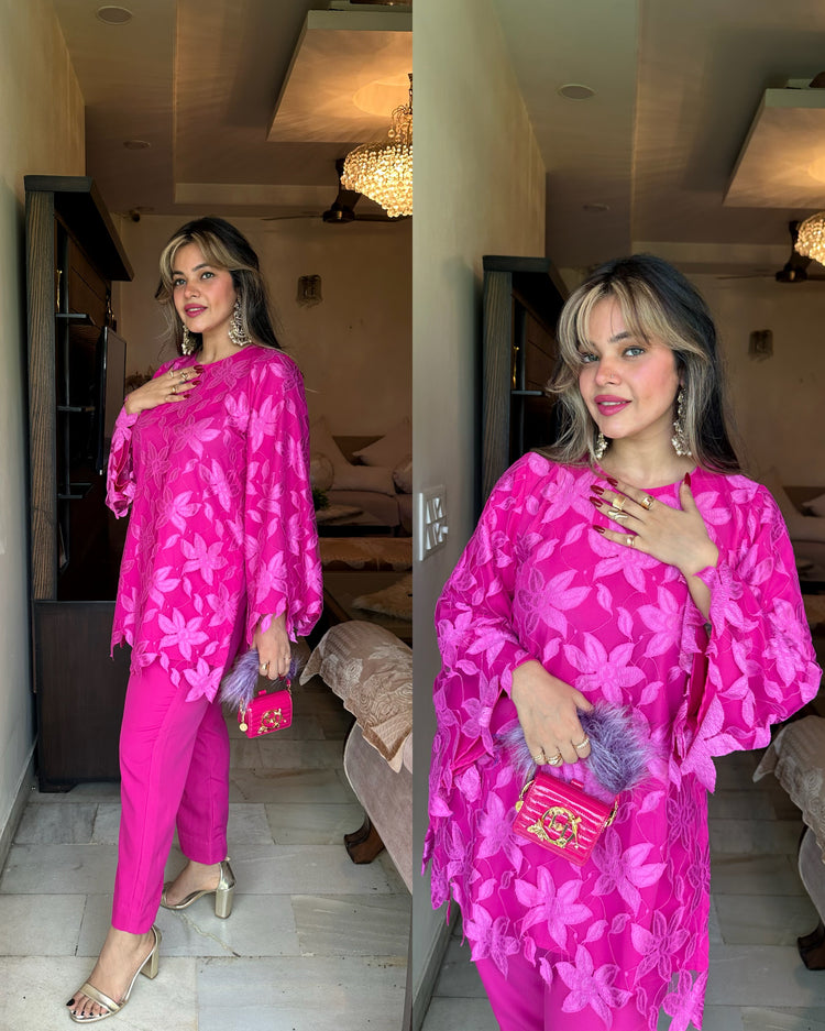 Cutwork pink kurti pants set