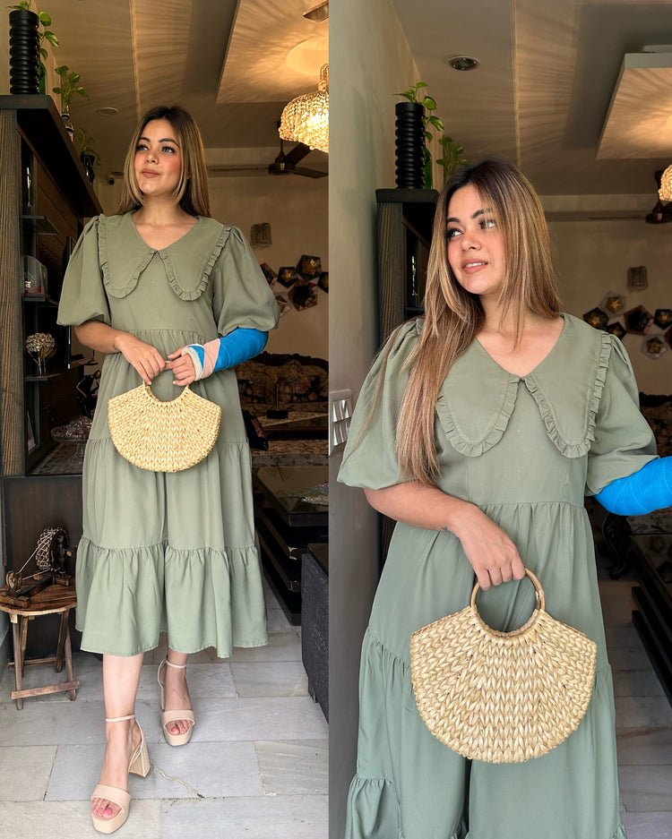 Green broad collar maxi