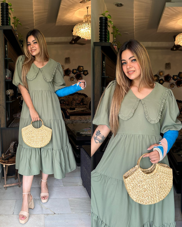 Green broad collar maxi