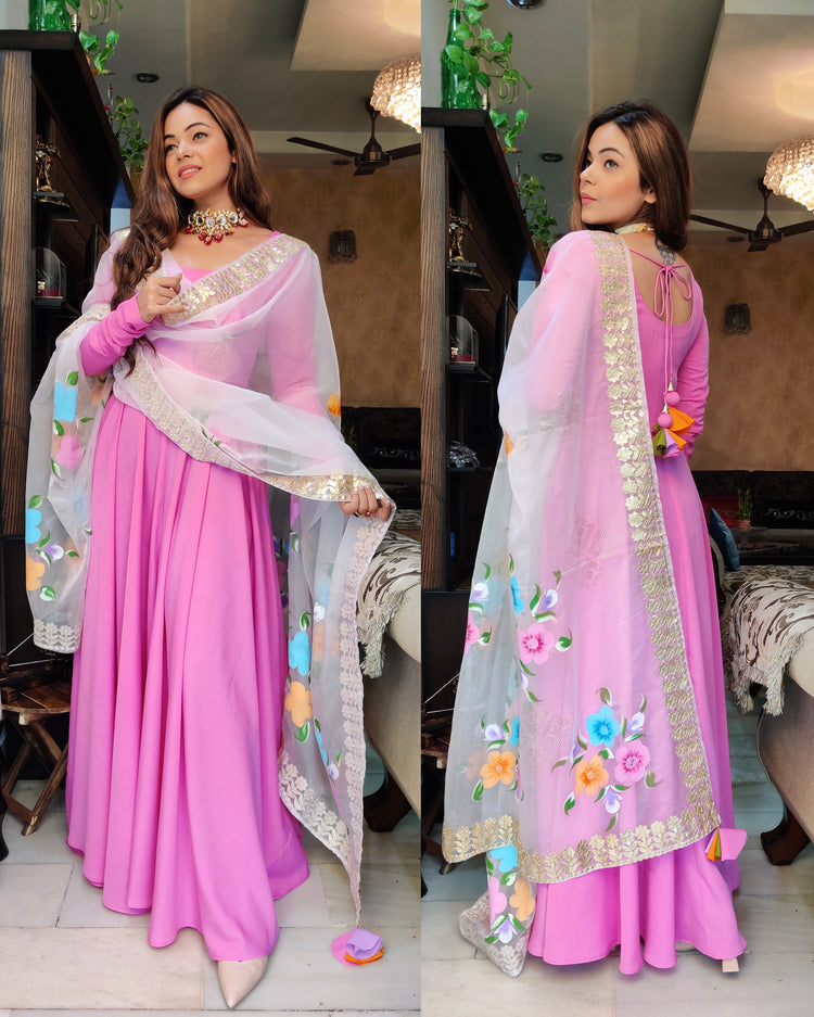 Hand painted duppata anarkali
