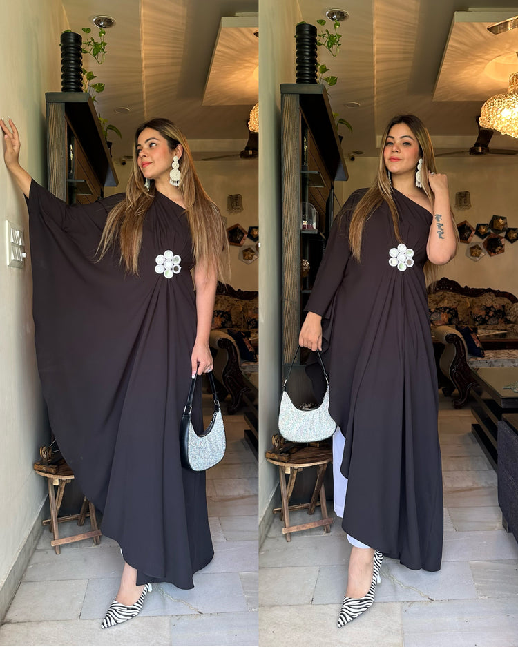Black asymmetrical kaftaan