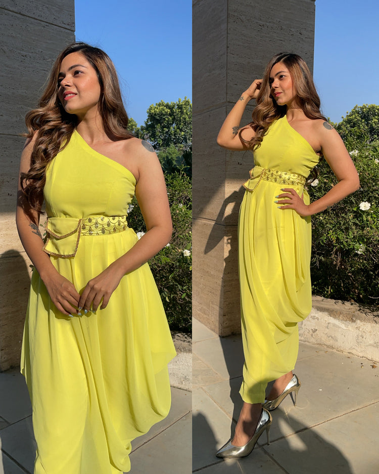Drape lemon outfit