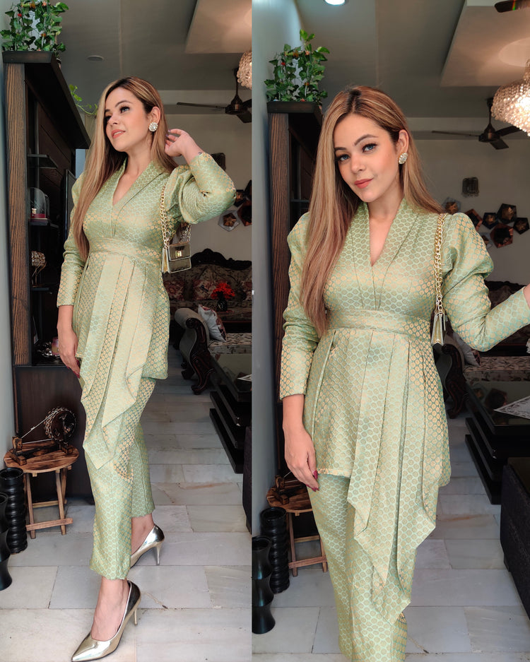 Green silk gold print set