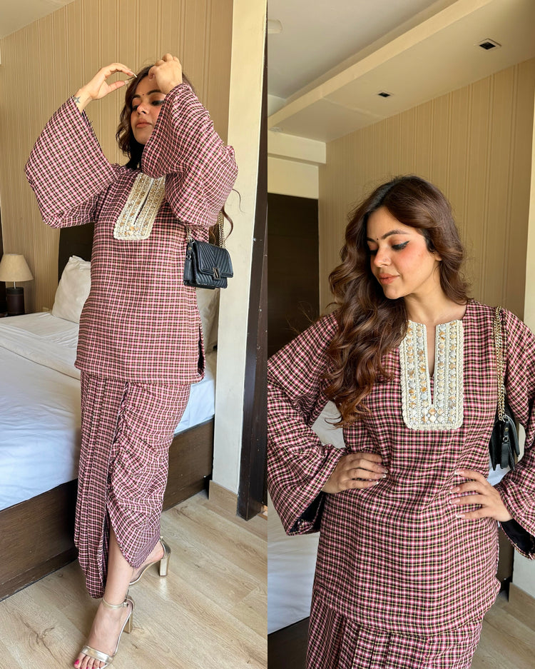 Pink woollen checks lungi set work