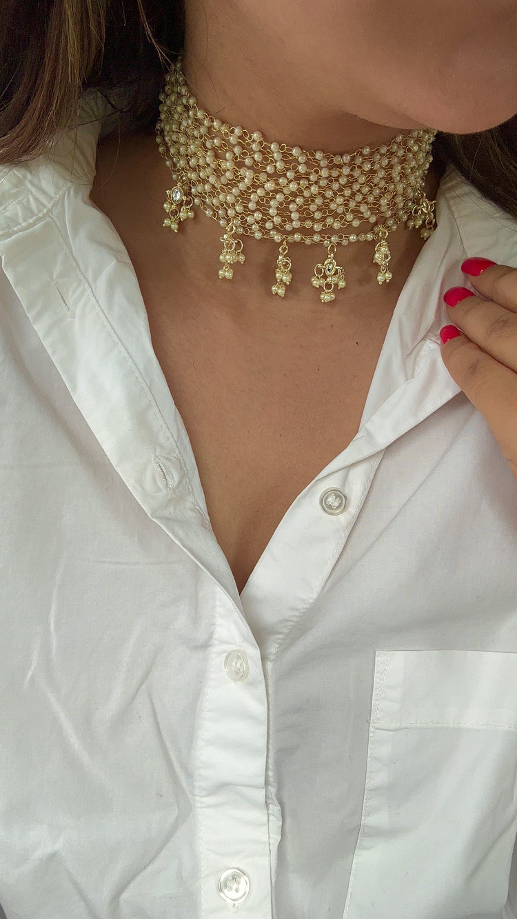 Layered pearls choker set